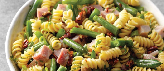 Whole-wheat organic fusilli with green beans and squash